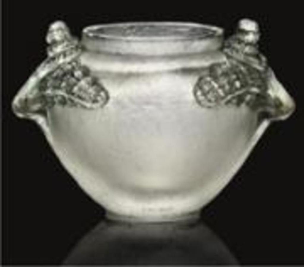 Christie’s выставит коллекцию дизайнерского стекла "Lalique"