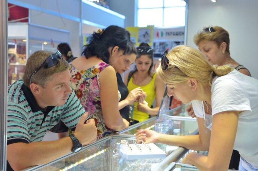 «Золото Летней Столицы» - ежегодная всероссийская ювелирная выставка - ярмарка,  которая будет проходить в г. Сочи с 4 по 10 августа 2018 года
