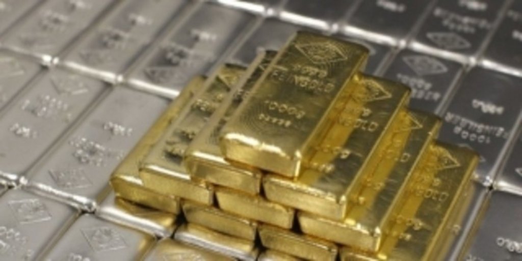 Начало торгов золотом и серебром на московской бирже перенесли на две недели