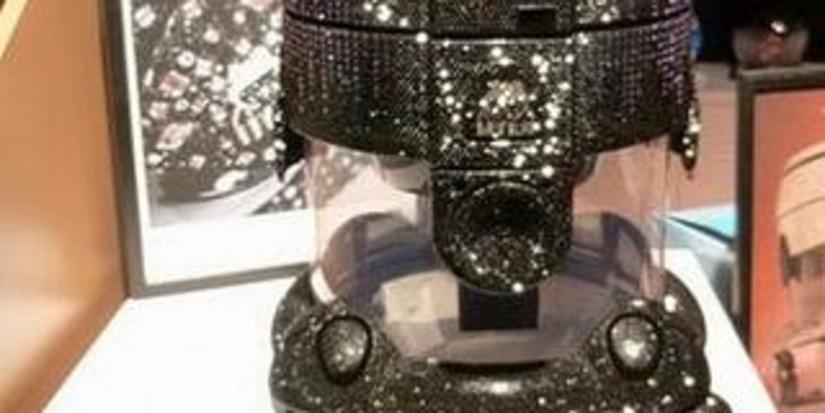 Очиститель воздуха Hyla оделся в кристаллы Swarovski