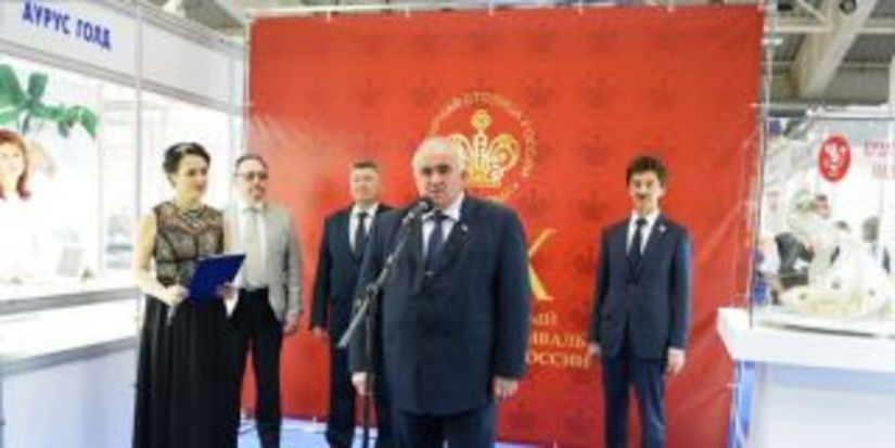 В Костроме открылся ювелирный фестиваль «Золотое кольцо России»